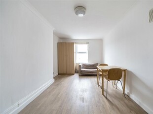 Studio apartment for rent in Chamberlayne Road, Kensal Rise, London, NW10
