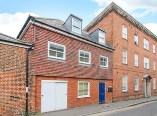 Studio flat for rent in City Centre, Canterbury, CT1