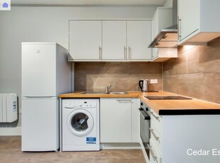 Studio flat for rent in Fordwych Road, West Hampstead NW2