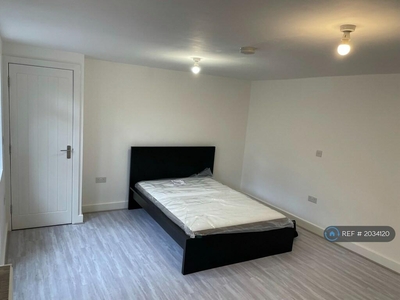 Studio flat for rent in Oxford Road, Reading, RG1
