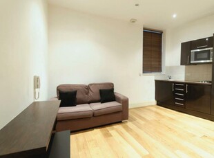 Studio flat for rent in West End Lane, London, NW6