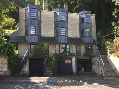 Terraced house to rent in Alexandra Road, Bath BA2