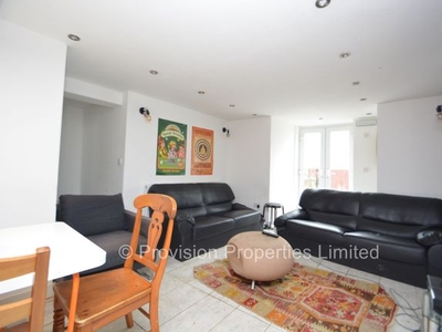 Terraced house to rent in Brudenell Avenue, Hyde Park, Leeds LS6