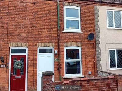 Terraced house to rent in Darrel Road, Retford DN22