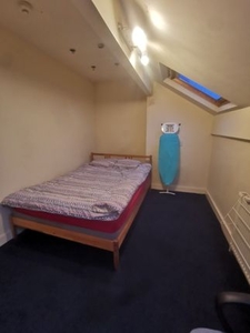 Terraced house to rent in Harold Road, Leeds LS6