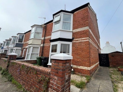Terraced house to rent in James Street, Weymouth DT4