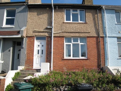 Terraced house to rent in Mafeking Road, Brighton BN2