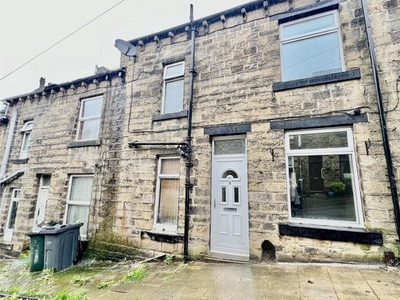 Terraced house to rent in Oak Grove, Keighley BD21