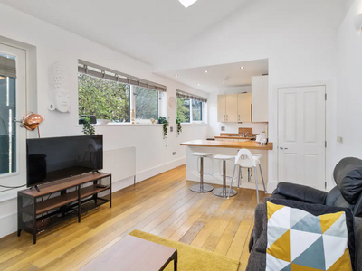 Terraced house to rent in Prices Mews, London N1