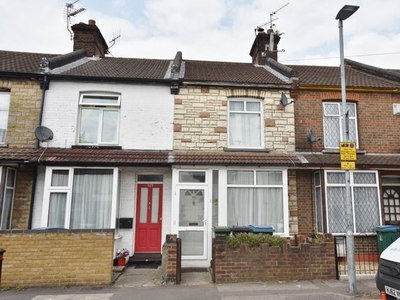 Terraced house to rent in Regent Street, North Watford WD24