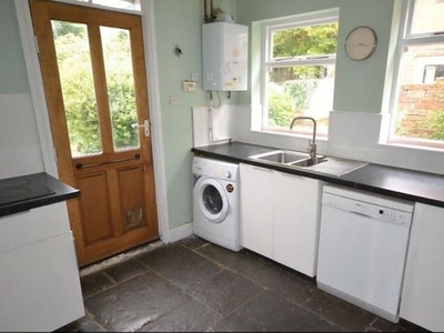 Terraced house to rent in Severn Street, Leicester LE2