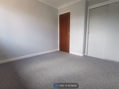 Terraced house to rent in Smewin Court, High Wycombe HP11