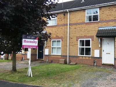Town house to rent in Bluebell Close, Scunthorpe DN15