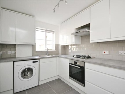 1 Bedroom Apartment For Rent In North Finchley, London