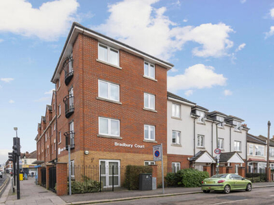 1 Bedroom Apartment For Sale In Raynes Park
