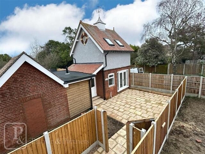 1 Bedroom Detached House For Sale In Clacton-on-sea, Essex