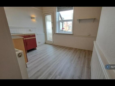 1 Bedroom Flat For Rent In Littlehampton