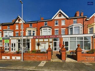 11 Bedroom House Blackpool Blackpool