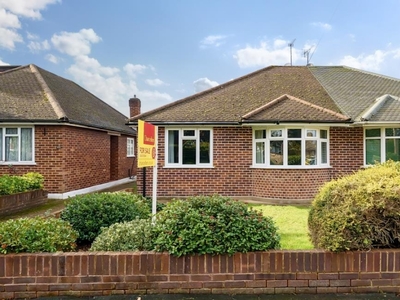 2 Bed Bungalow For Sale in Sunbury-on-Thames, Surrey, TW16 - 5224312