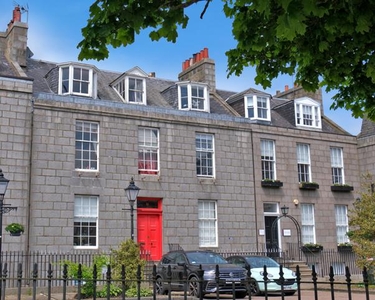 2 Bed Flat, Golden Square, AB10
