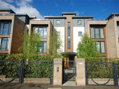 2 Bedroom Apartment For Rent In Hendon