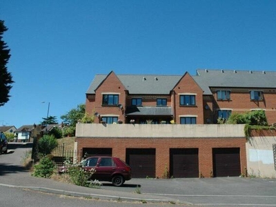 2 Bedroom Apartment For Rent In Stroud, Gloucestershire