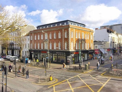 2 Bedroom Apartment For Sale In Brighton, East Sussex