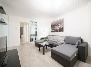 2 Bedroom Apartment For Sale In Kensington, London