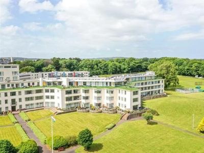 2 Bedroom Apartment For Sale In Penarth, Vale Of Glamorgan