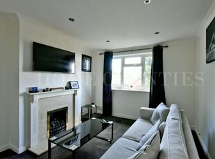 2 Bedroom Apartment For Sale In Potters Bar