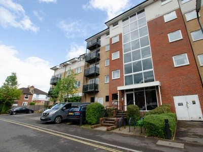 2 Bedroom Apartment For Sale In Southampton, Hampshire