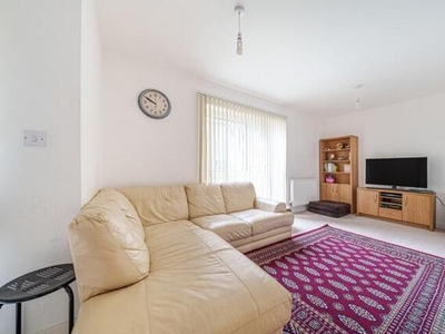2 Bedroom Apartment Ruislip Greater London