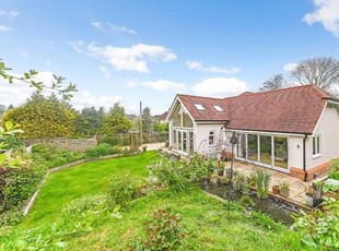 2 Bedroom Bungalow For Sale In Steyning, West Sussex