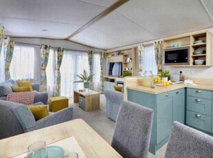 2 Bedroom Caravan For Sale In Hoburne Park