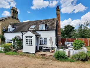 2 Bedroom Cottage For Sale In Silsoe, Bedfordshire