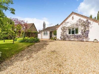 2 Bedroom Detached Bungalow For Sale In Grantham, Lincolnshire