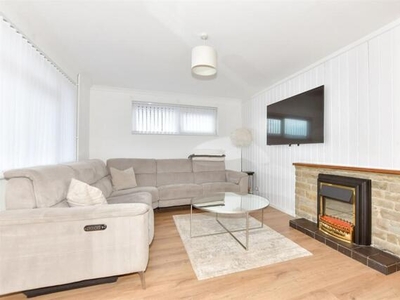 2 Bedroom Detached Bungalow For Sale In Whitfield, Dover