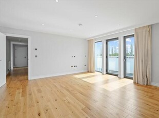 2 Bedroom Flat For Rent In Esher, Surrey