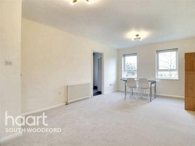 2 Bedroom Flat For Rent In South Woodford