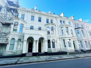 2 Bedroom Flat For Rent In The Hoe, Plymouth