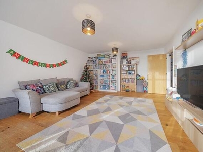 2 Bedroom Flat For Sale In Colliers Wood, London