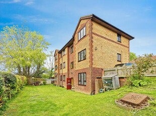 2 Bedroom Flat For Sale In Dover, Kent