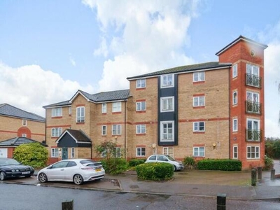 2 Bedroom Flat For Sale In Enfield, Middlesex