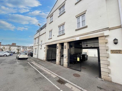 2 Bedroom Flat For Sale In Gloucester Mews