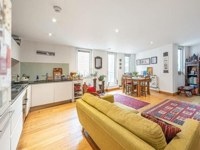 2 Bedroom Flat For Sale In Hampstead, London