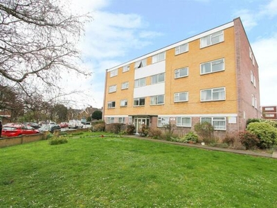 2 Bedroom Flat For Sale In Parkgate Road