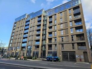 2 Bedroom Flat For Sale In Redhill, Surrey