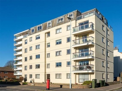 2 Bedroom Flat For Sale In Worthing, West Sussex