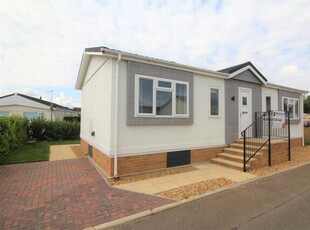 2 Bedroom Park Home For Sale In Parnwell Way