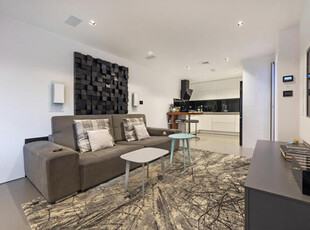 2 Bedroom Property For Sale In
Central St Giles